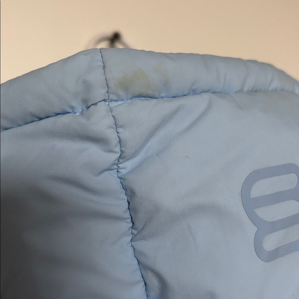Aritzia Super Puff Light Blue Shorty Jacket, light marks on pocket & hood - Picture 10 of 10